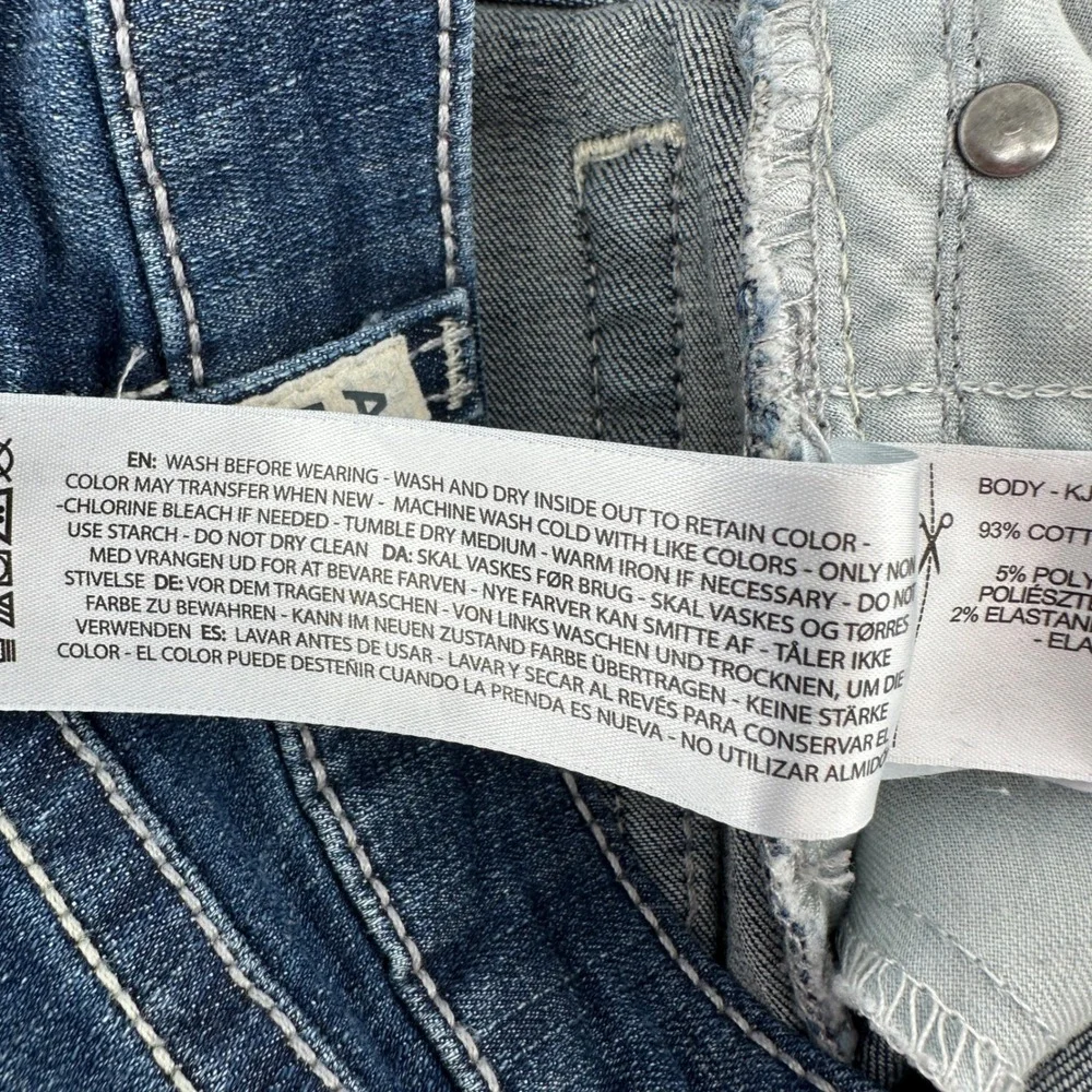 Ariat REAL Bootcut Jeans Kids Size 14 Blue Dark Wash Contrast Stitching - Picture 11 of 16